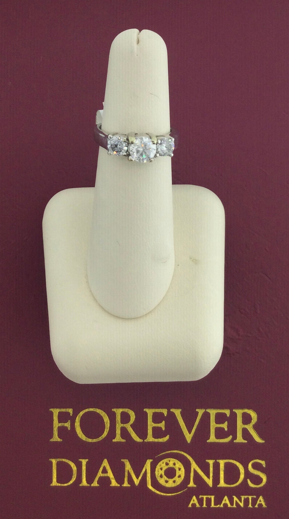 14K White Gold 0.76 Carat Center Stone 1.36CTW Diamond Ring
