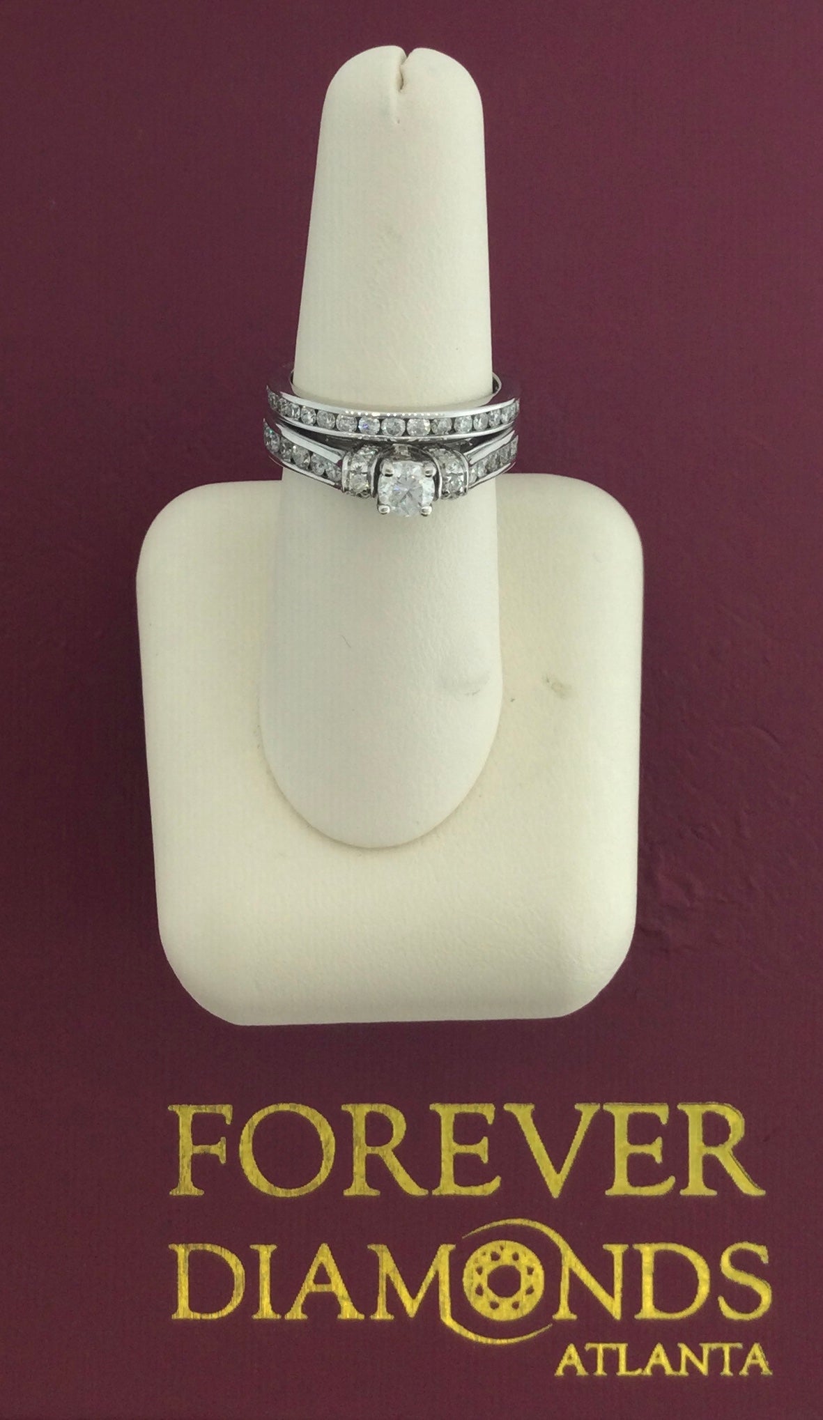 14K White Gold 0.40 Carat Center Stone 1.48CTW Diamond Ring