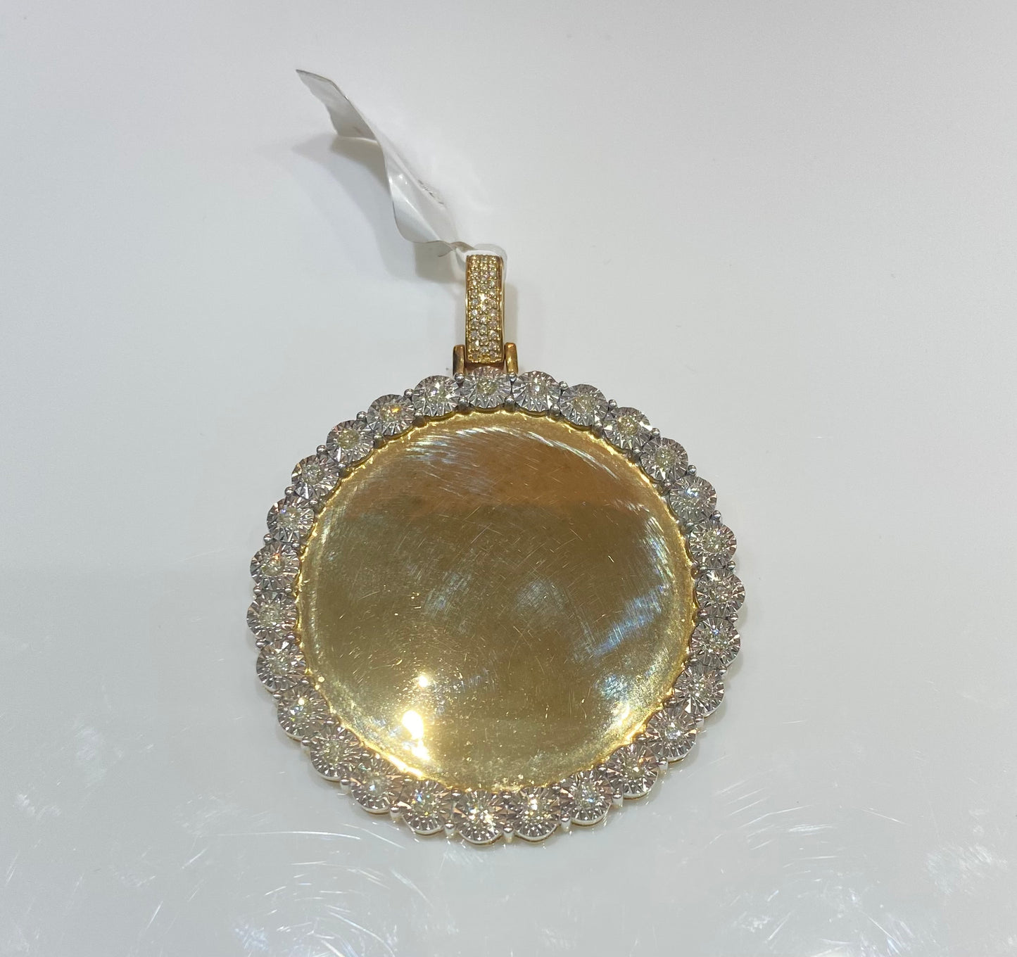 10K Yellow Gold 1.05CT Picture Charm