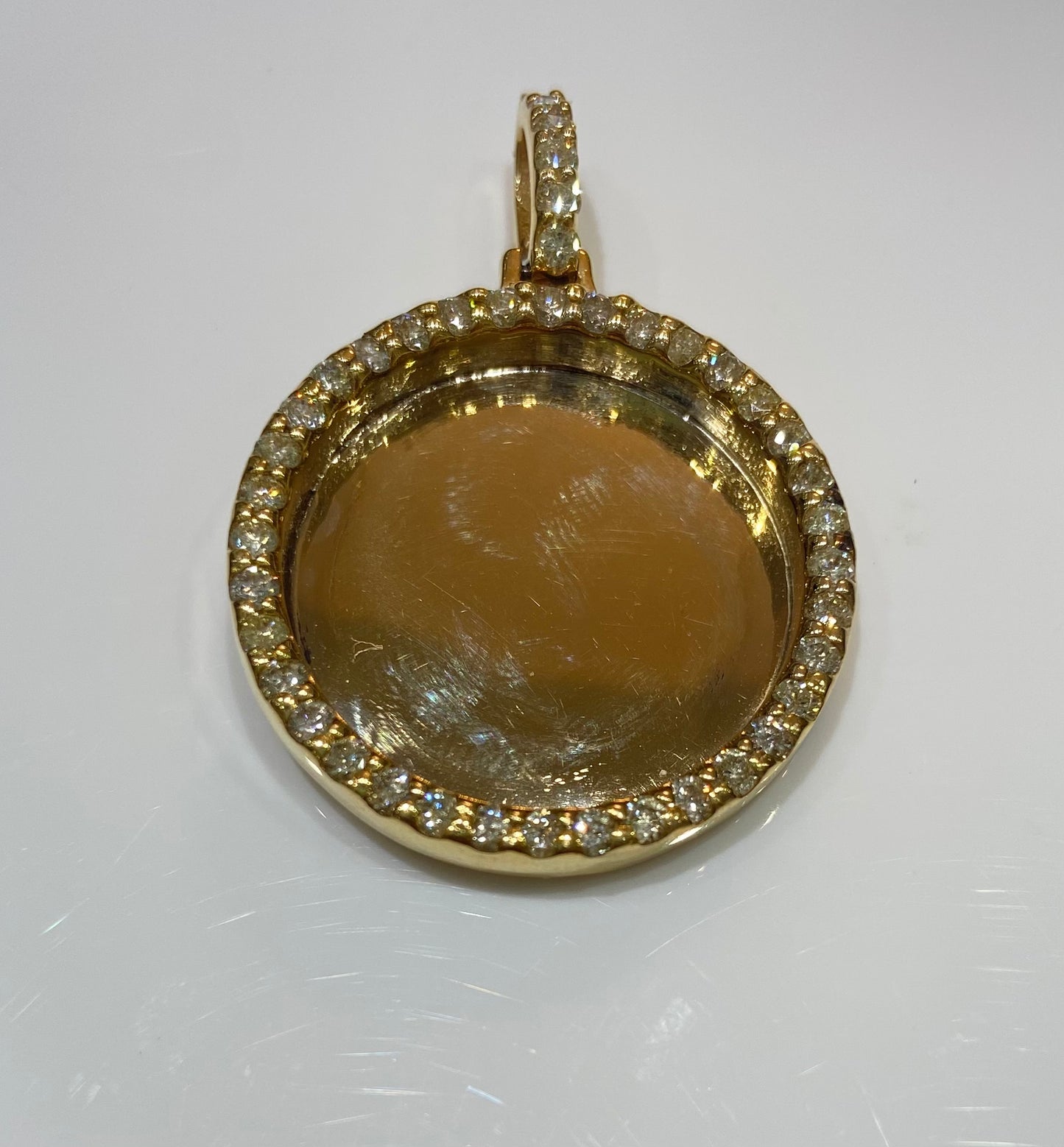 14K Yellow Gold 2.50CT Picture Frame