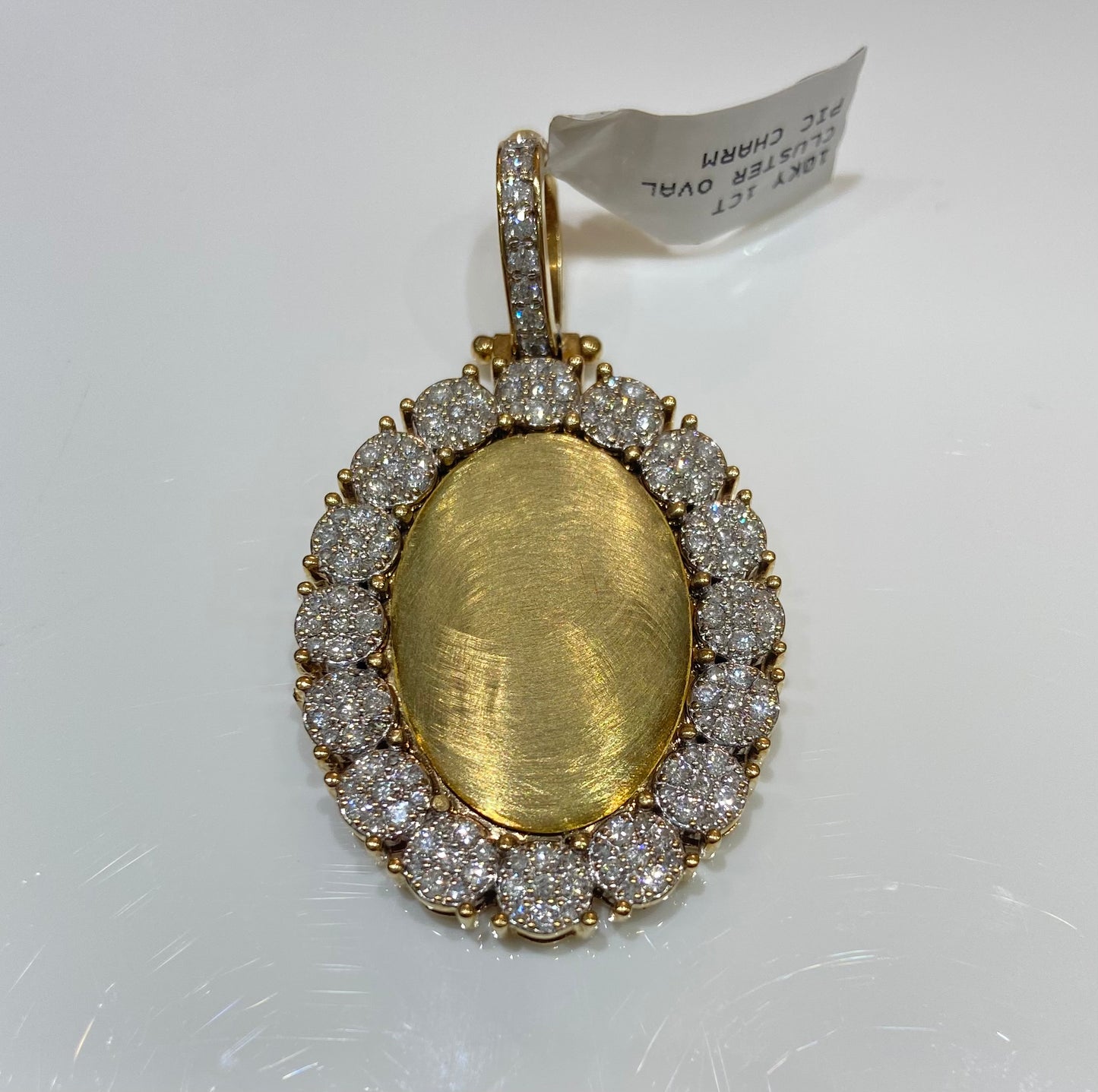 10K Yellow Gold 1CT Cluster Oval Picture Frame
