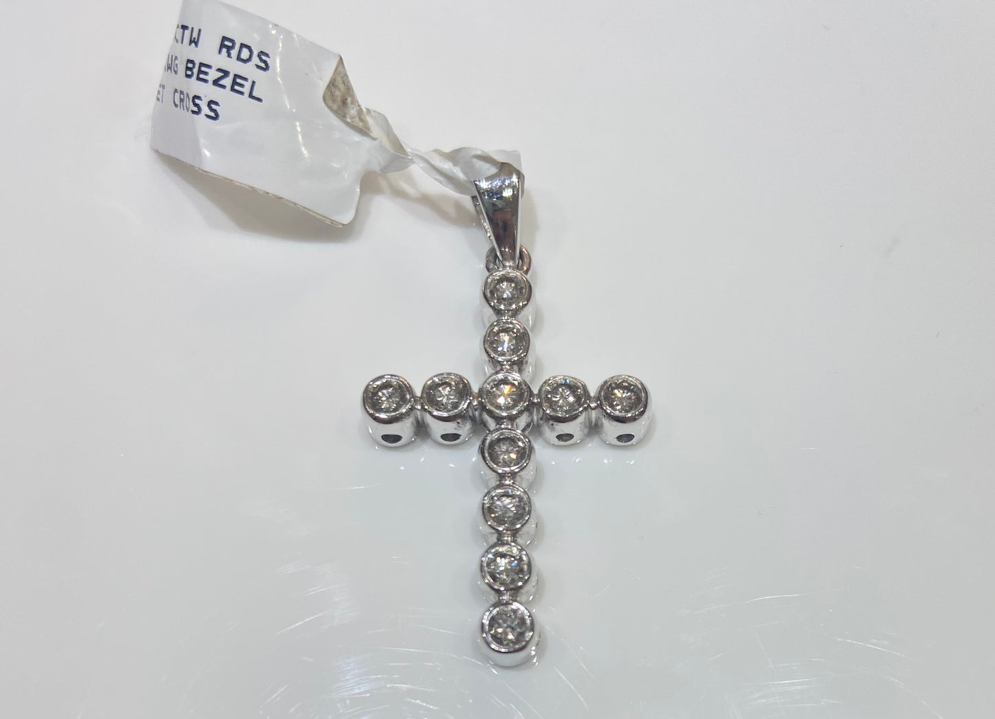 14K White Gold 1.0CTW Rounds Bezel Set Cross