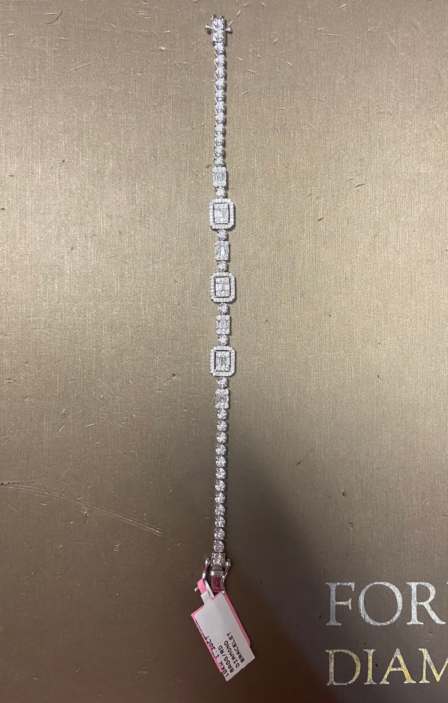 10K White Gold 1.30CT Baguette/Rounds Diamond Bracelet