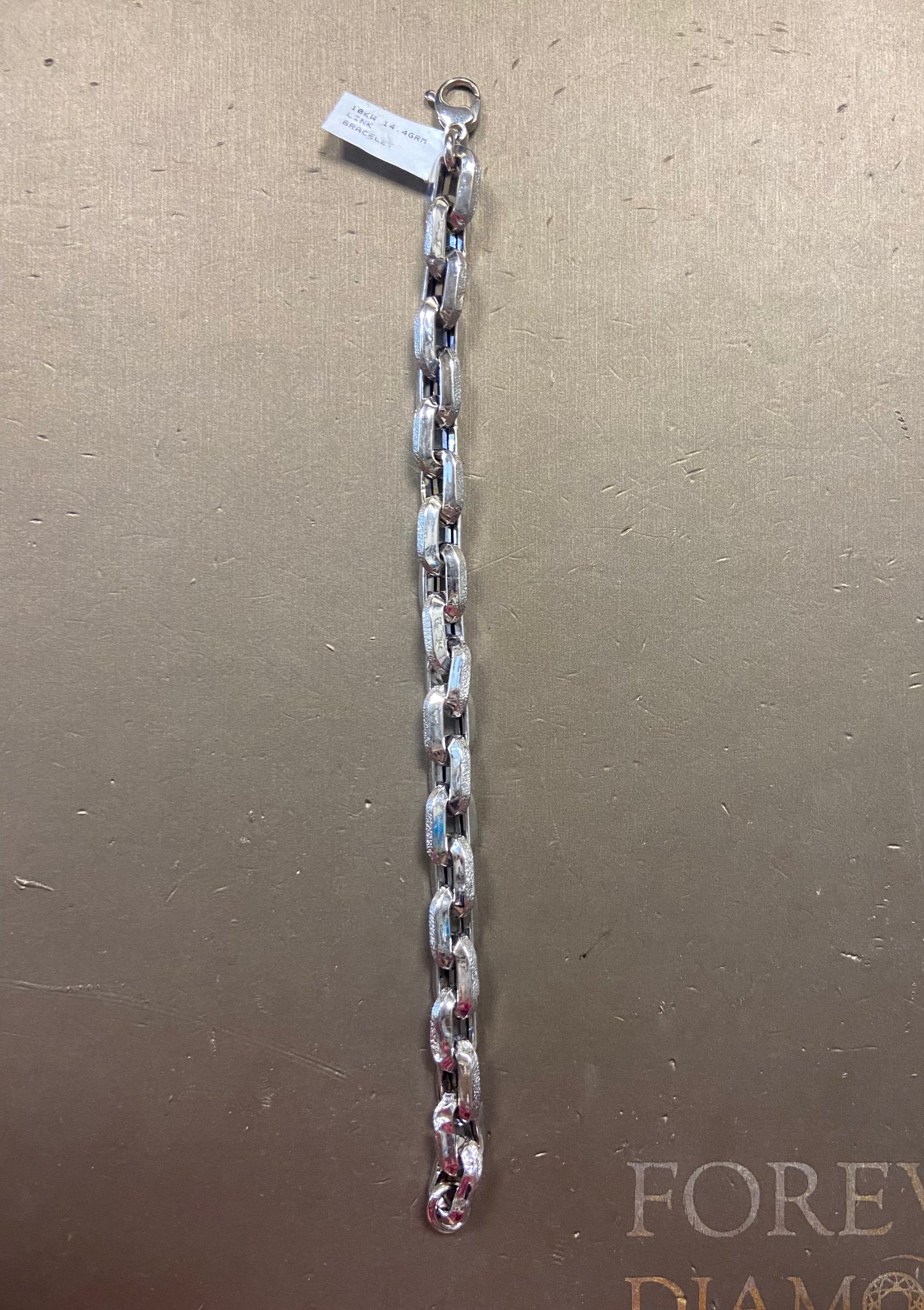 18K White Gold Link Bracelet
