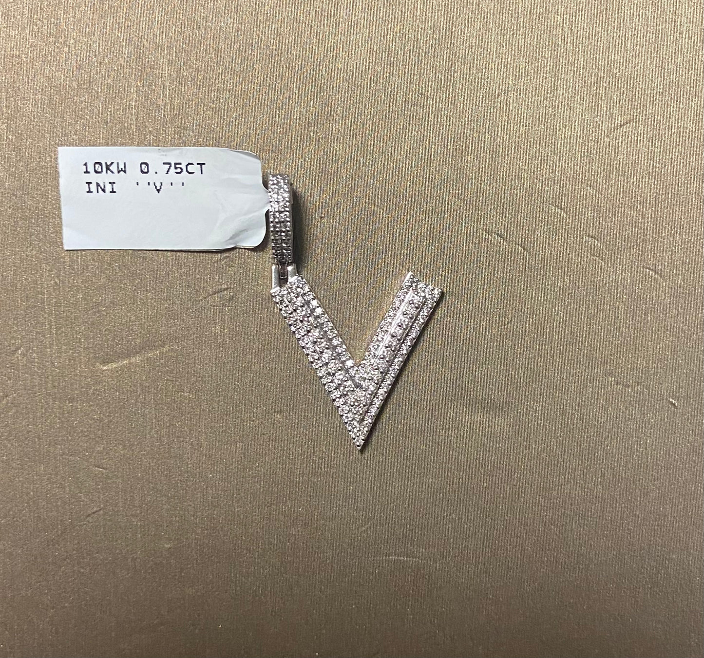 10K White Gold 0.75CT "V" Initial Charm