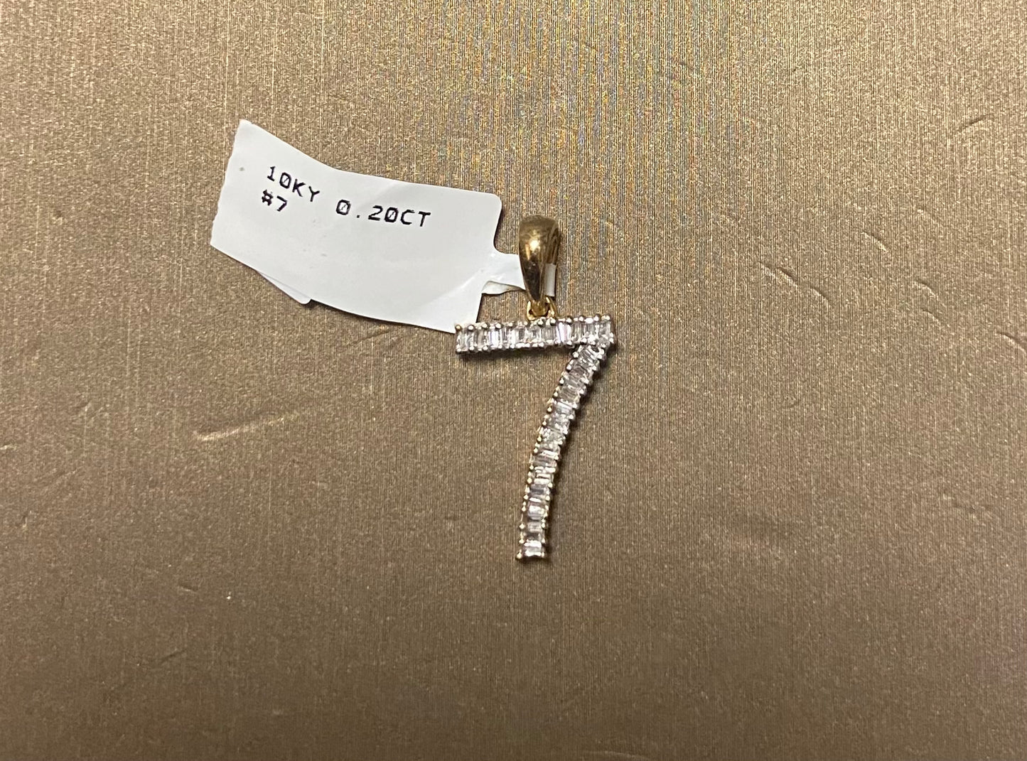 10K Yellow Gold 0.20CT No. 7 Charm