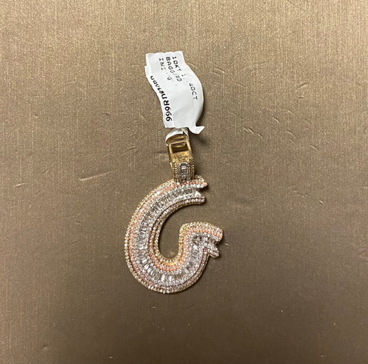 10K Yellow Gold 1.40CT "G" Baguette/Rounds Initial Charm