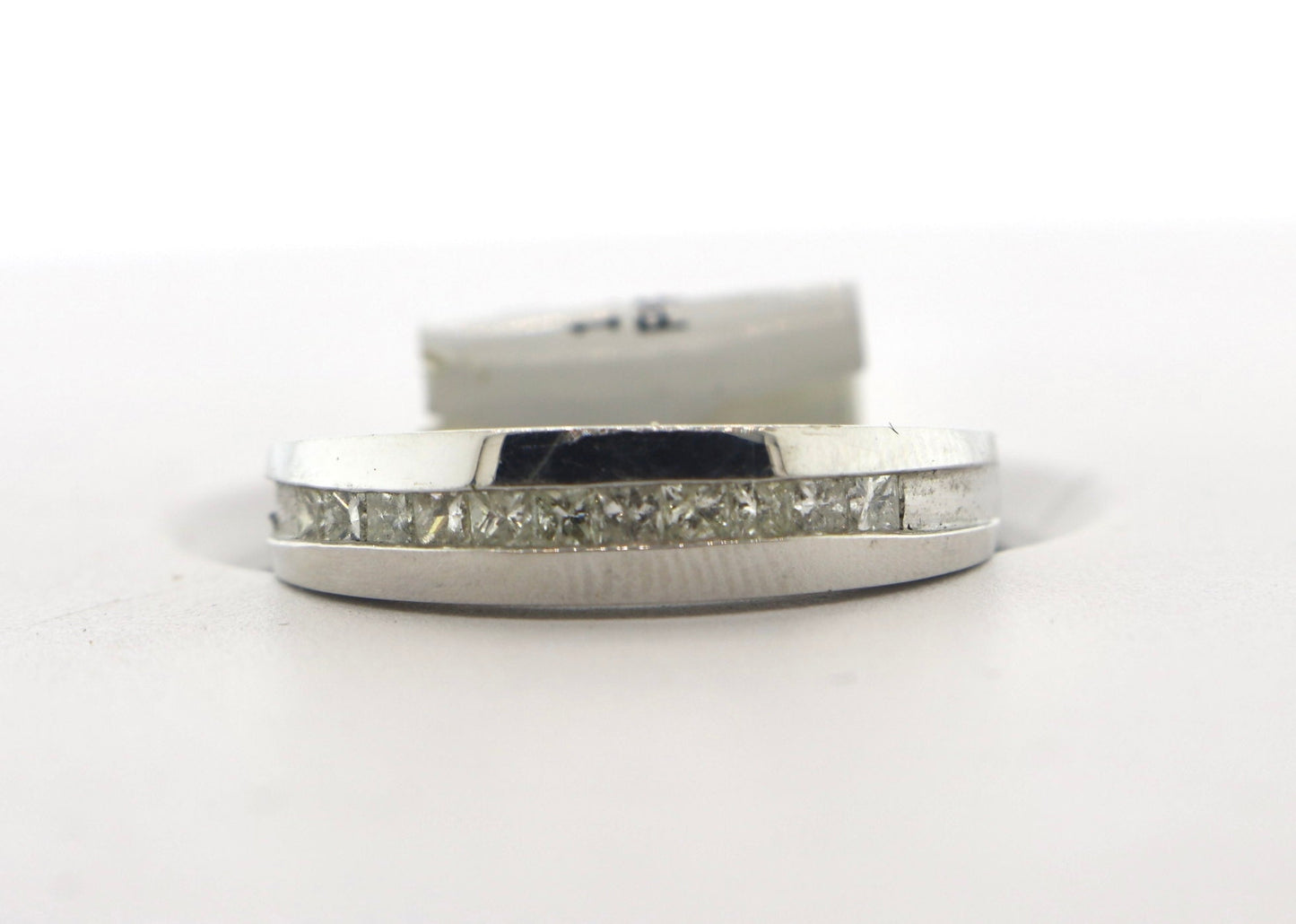 14K White Gold 1.0CTW Prong/CHNL Diamond Band