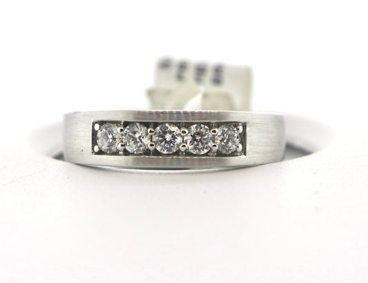 0.50CTW RDS Prong Set Mens Wedding Band