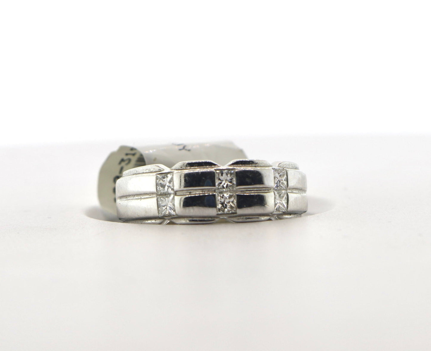14K White Gold 0.63CTW Prong 6 Stone Heavy Diamond Band