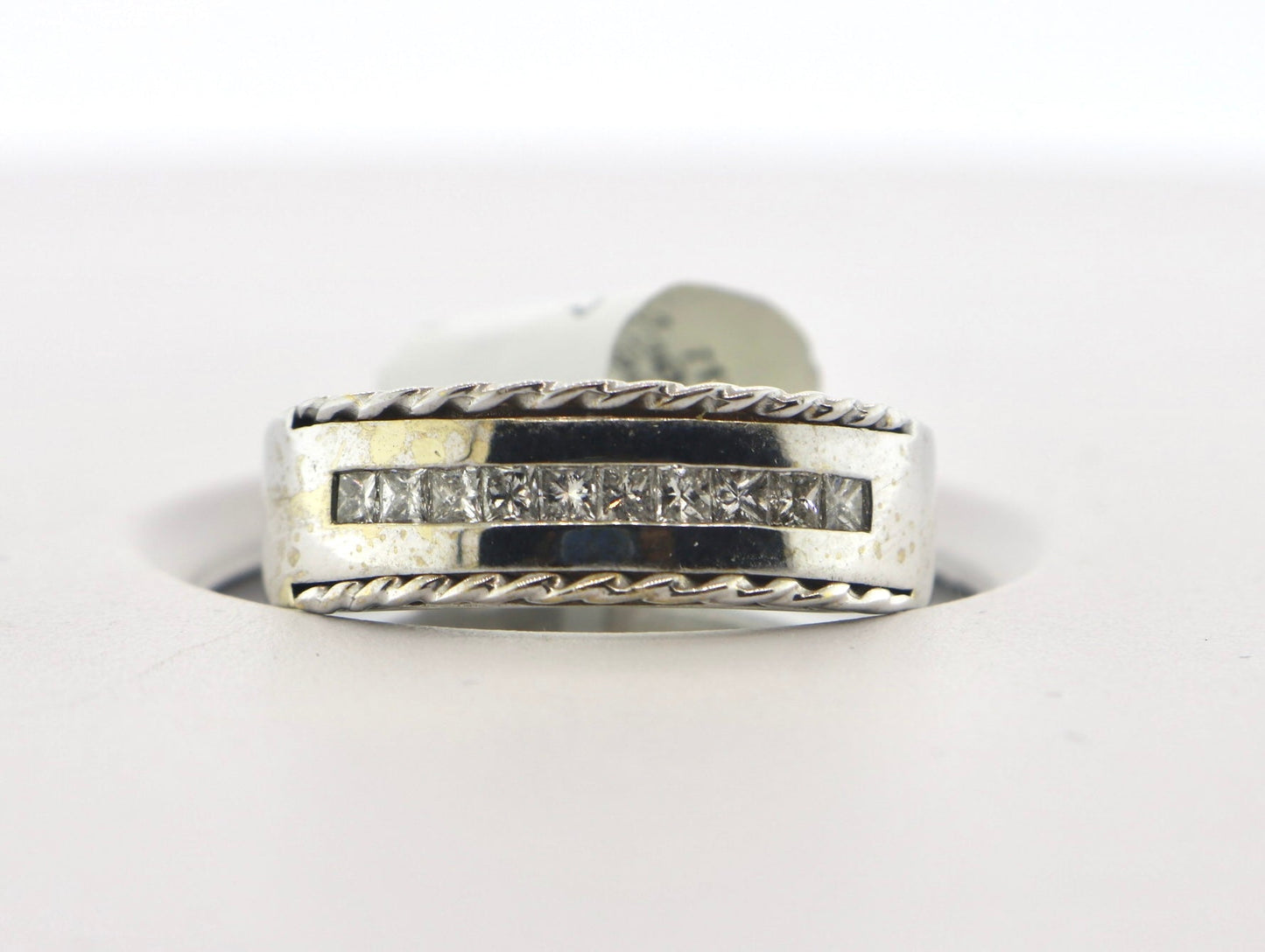 14K White Gold 0.50CTW Prong CHNL Diamond Band