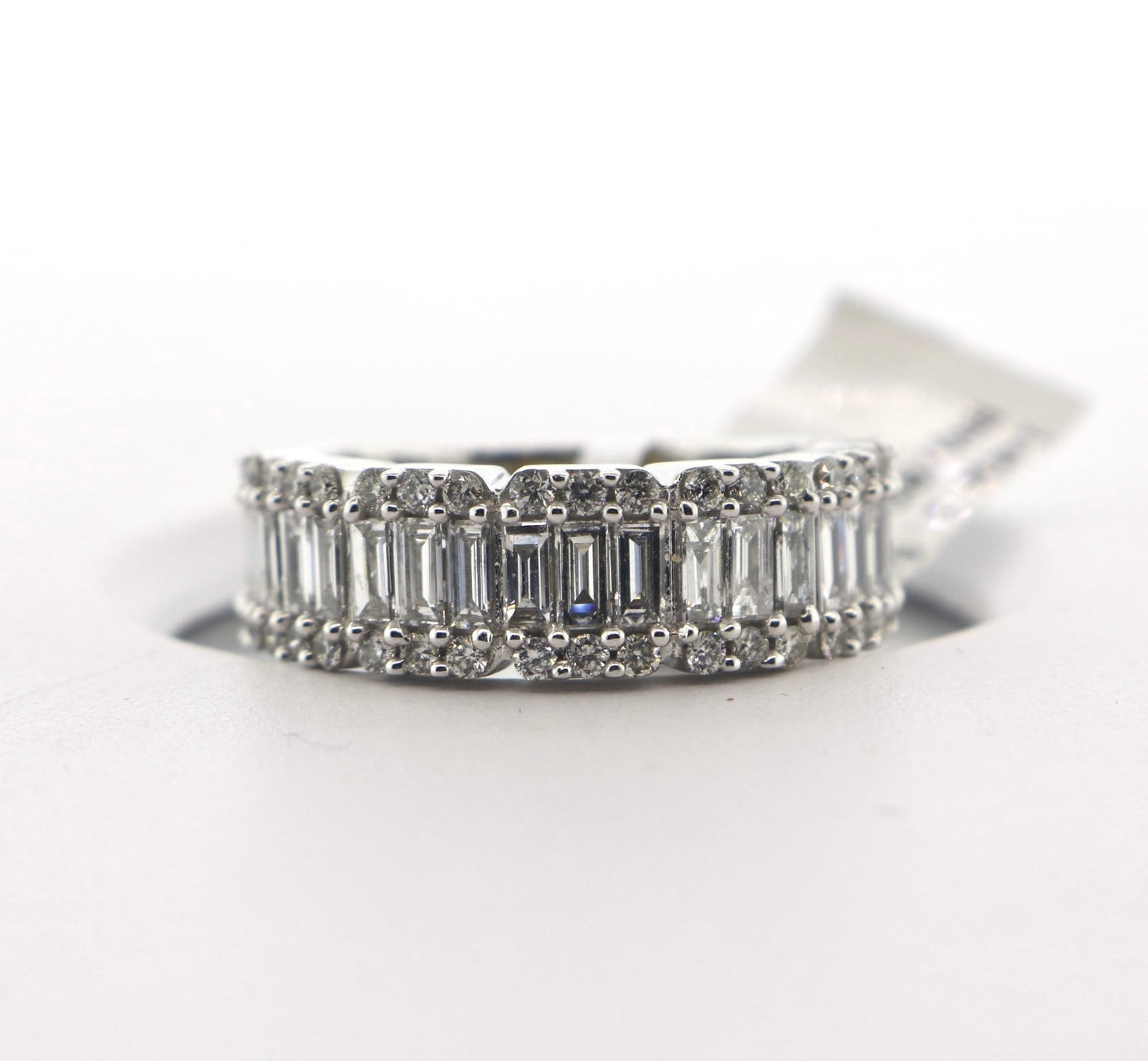 14K White Gold 1.91CT Bag/Rd Diamond Band