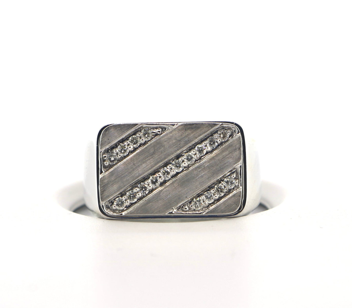 14K White Gold 0.50CTW RDS Heavy Diamond Ring