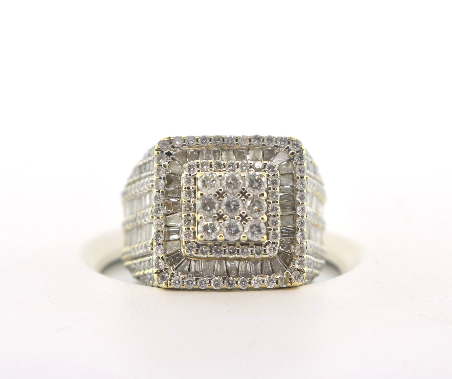 14K Yellow Gold 5.5CT Bagg/RD Mens Ring