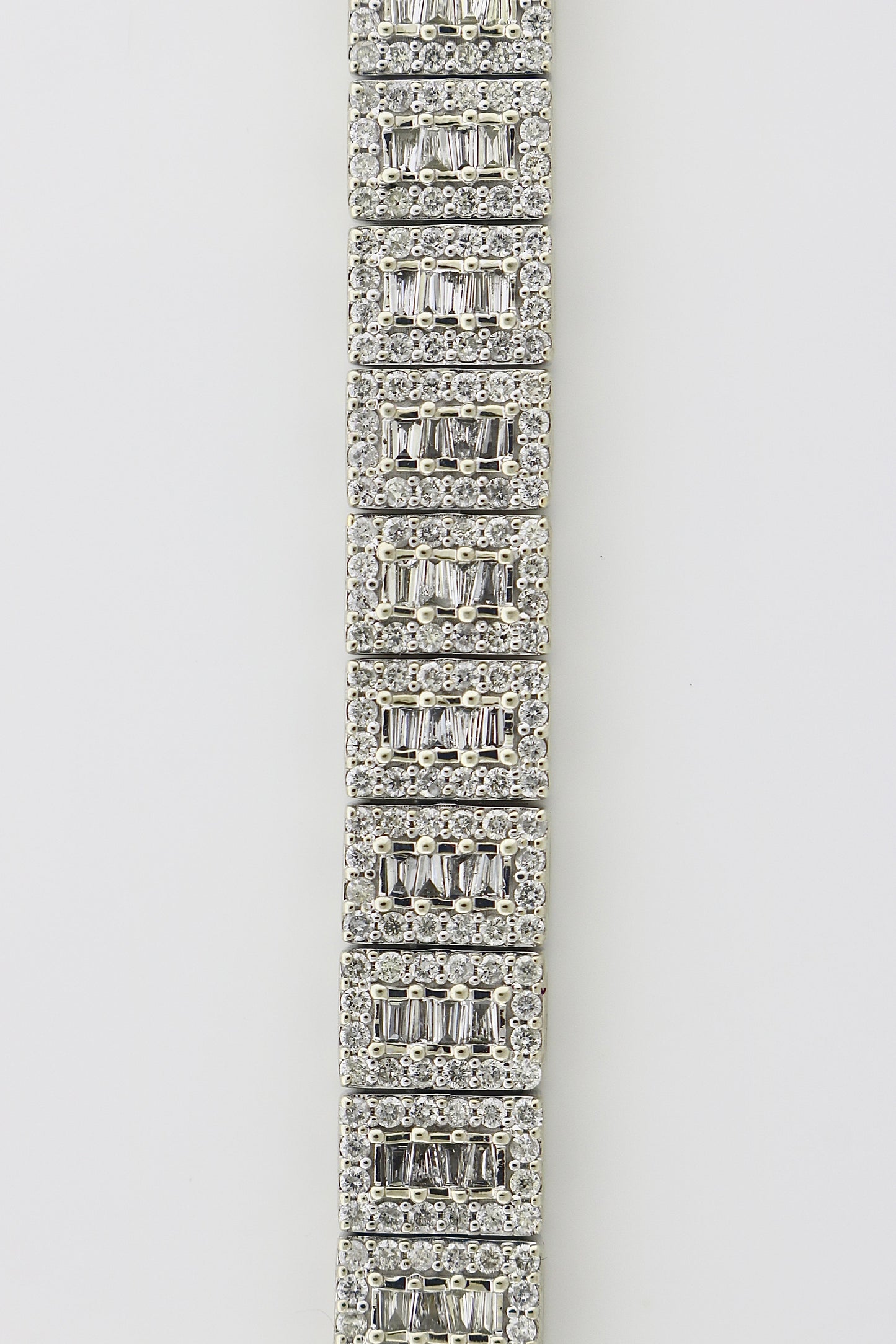 10K White Gold 4CT Red Halo Bagg/RD Diamond Bracelet