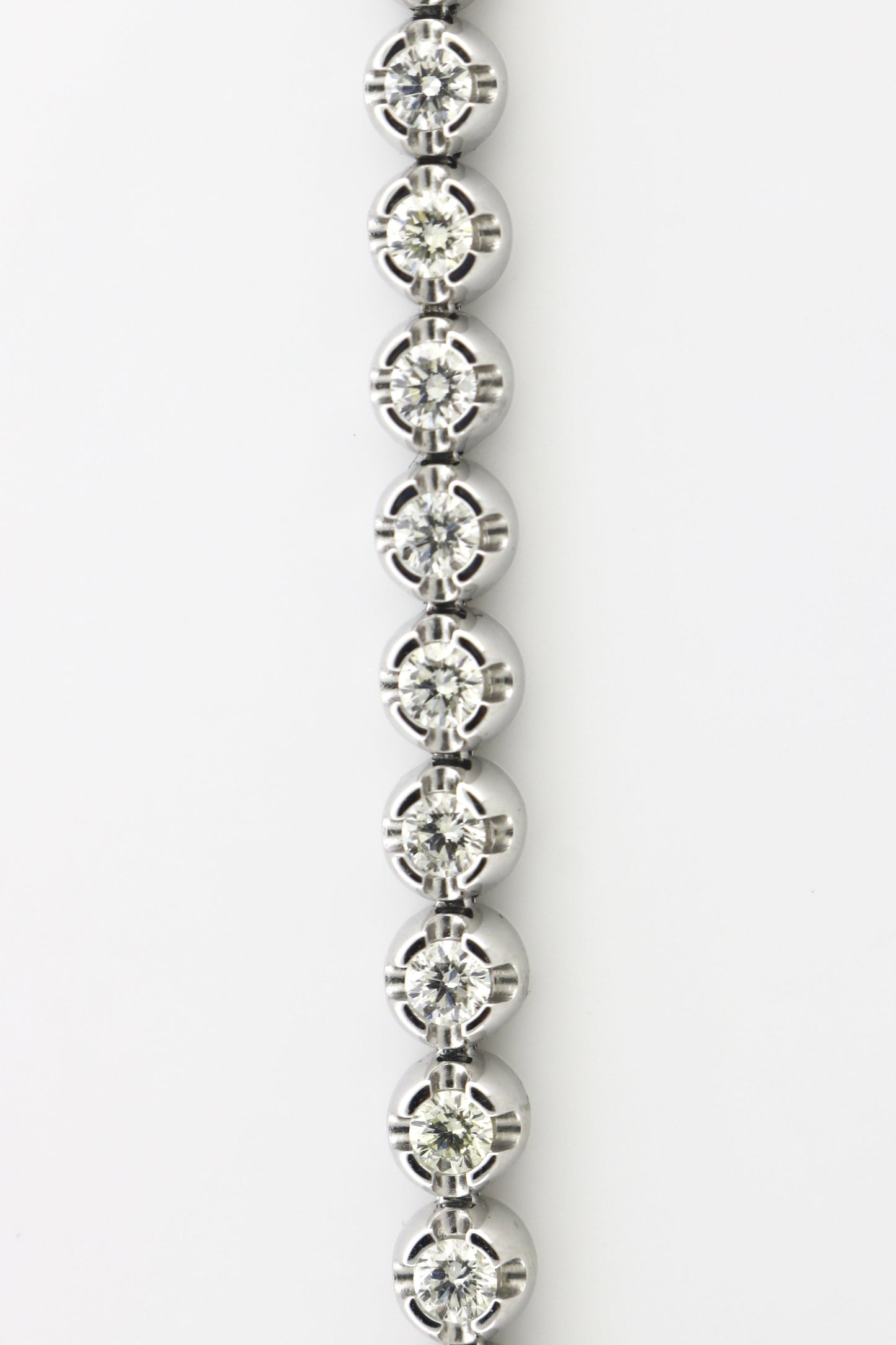 10K White Gold 3CTW 45 RD Diamonds 14.9 Grams Tennis Bracelet