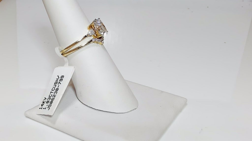 1.83ct Cushion Lab Diamond 14K Yellow Gold Bridal Ring Set