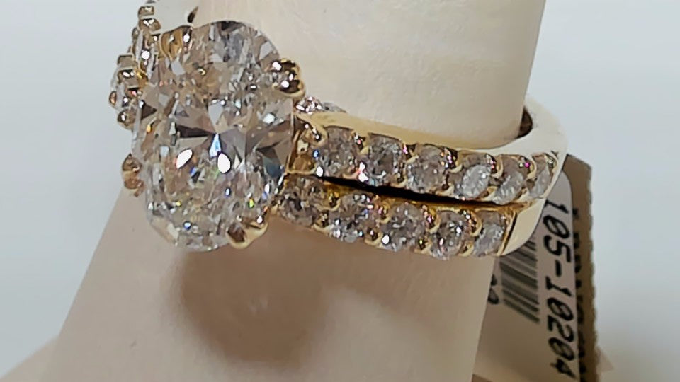 14K Yellow Gold 2ct Oval Lab-Grown Diamond 3.25CTW Bridal Set