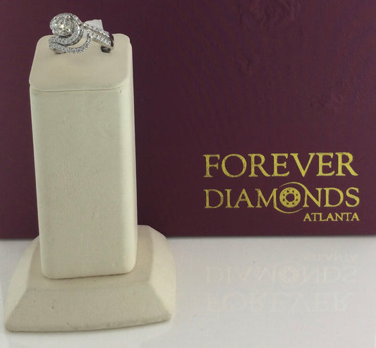14K White Gold 0.85 Carat Center Stone 2.47CTW Diamond Ring