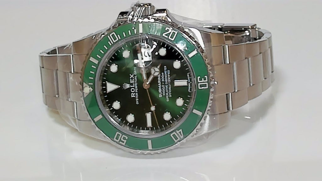 Rolex Submariner Date Hulk 116610LV 2017 Original Box &amp; Papers