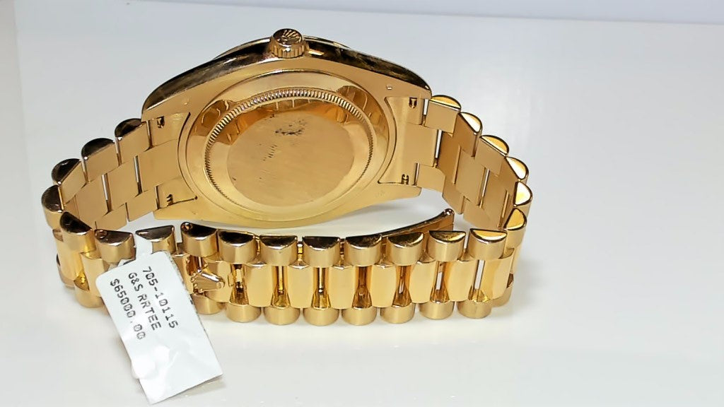 **Rolex Day-Date II 41mm 18K Yellow Gold Black Roman Dial**
