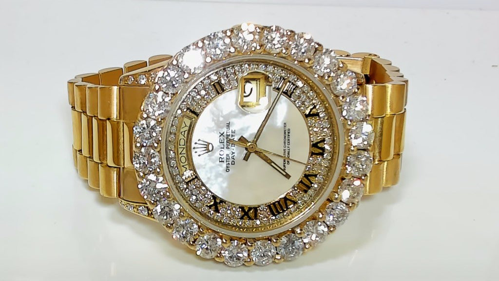 Rolex Day-Date President 18K Gold 8ct Diamond Mother of Pearl