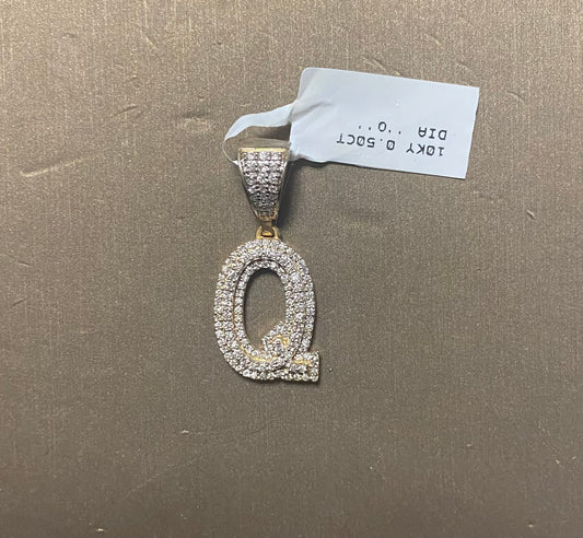 10K Yellow Gold 0.50CT "Q" Initial Charm