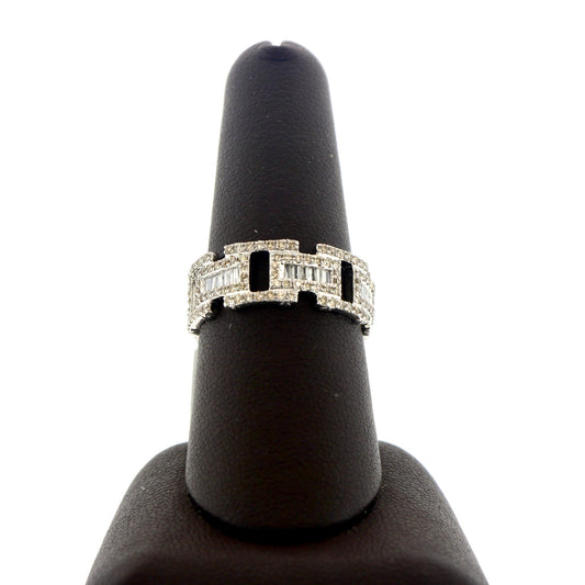 10K White Gold 1.5CT Bagg/RD Diamond Band