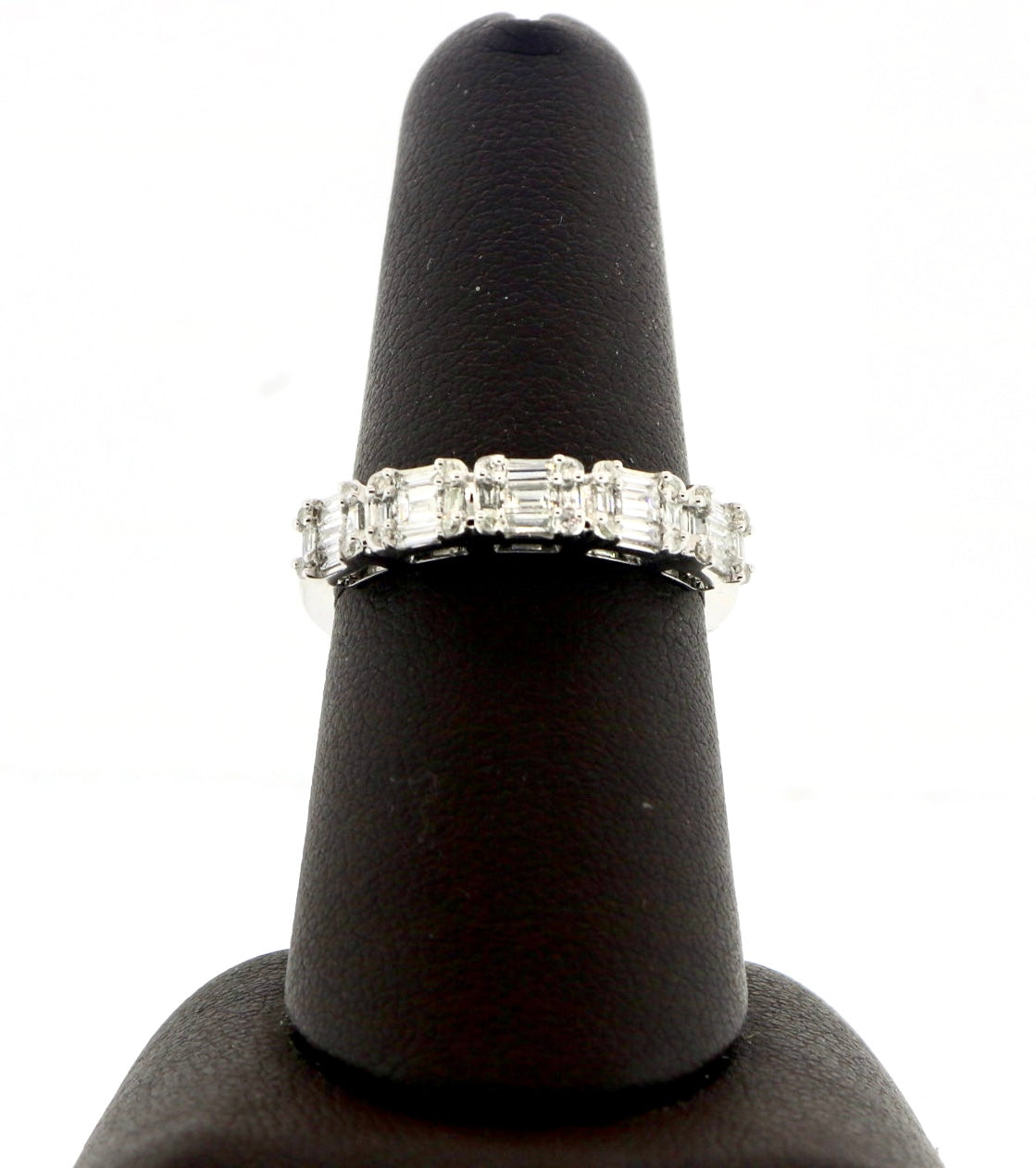 14K White Gold 0.56CT Bag/RD 3.2 Grams Diamond Band