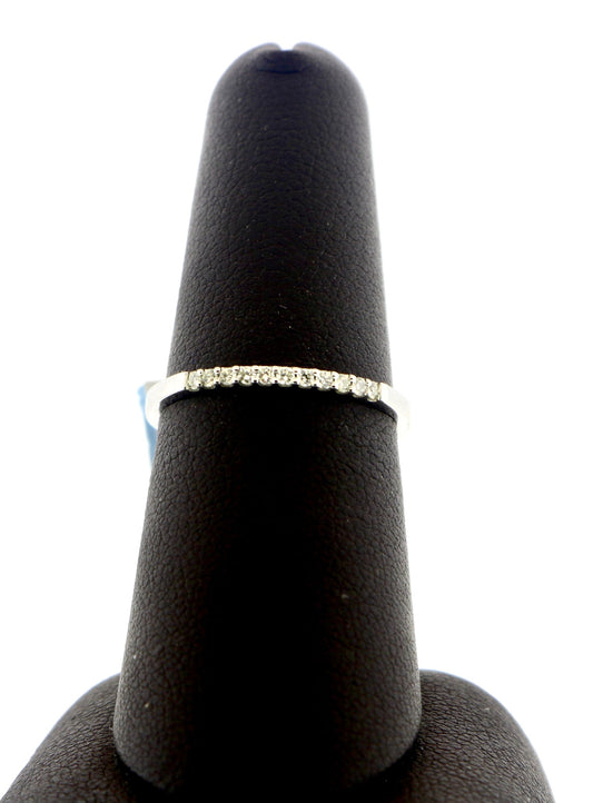 14K White Gold 0.10CT Diamond Band