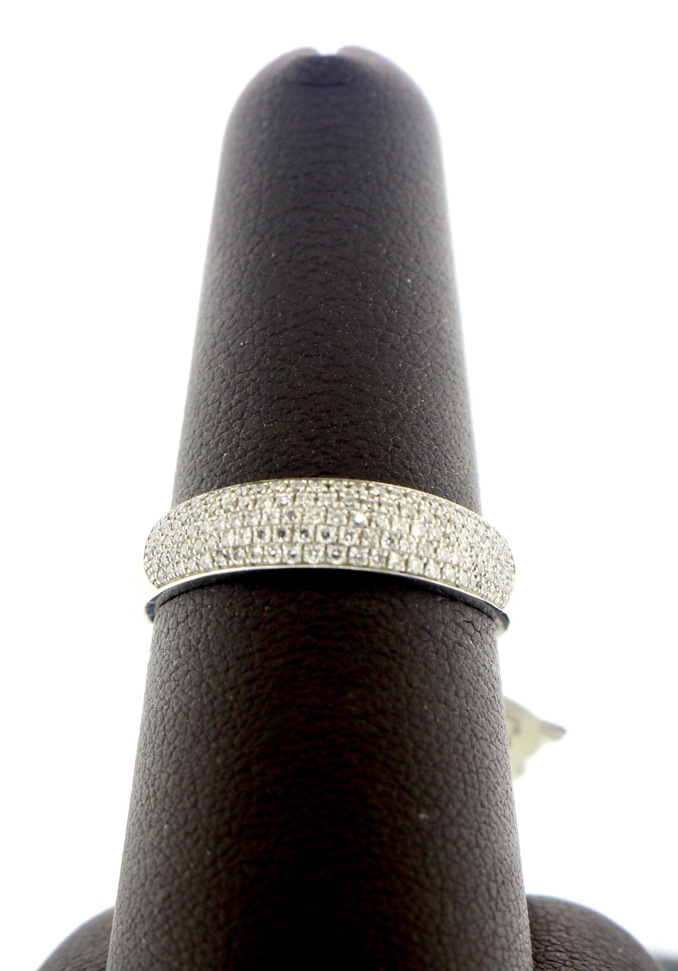 14K Whiet Gold 0.35CTW RDS Pave Diamond Band