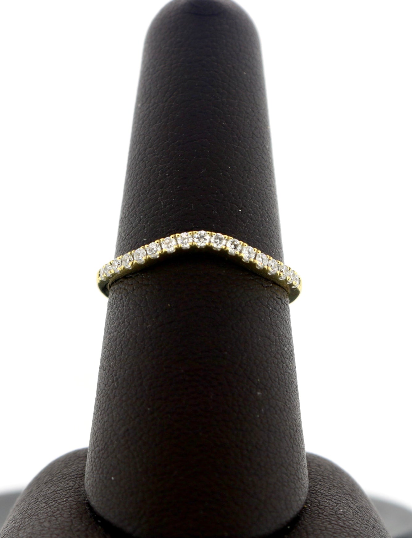 18K Yellow Gold 0.20CT Curve Band