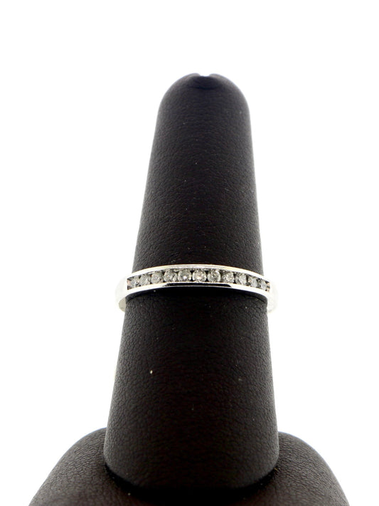 10K White Gold 1/4CT Diamond Band