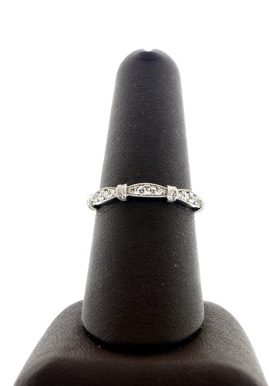 14K White Gold 0.15CT Diamond Band