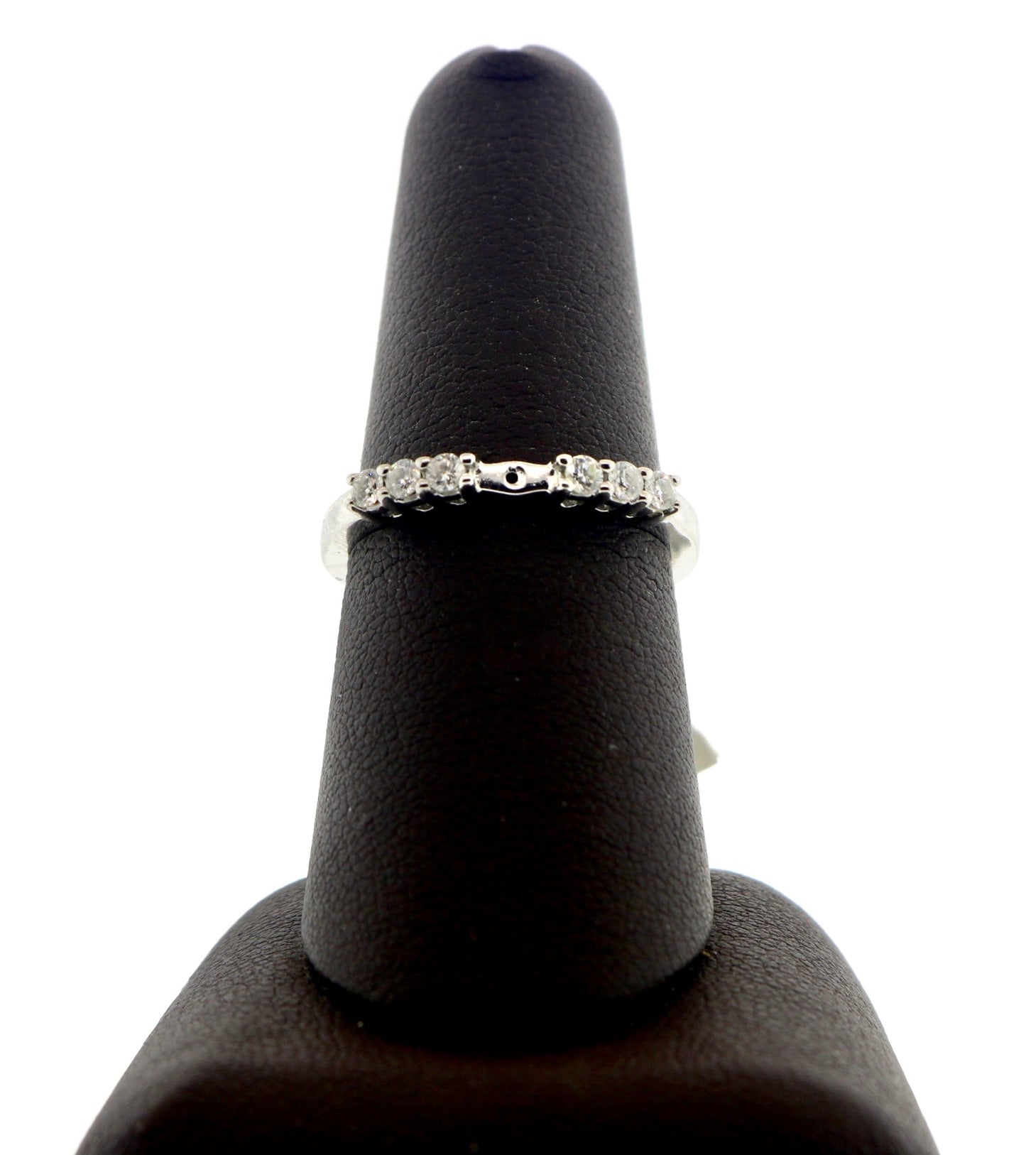 0.22CTW Ladies Diamond Band