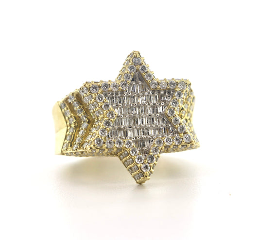 10K Yellow Gold 3.25CT Bagg/RD Star Diamond Ring