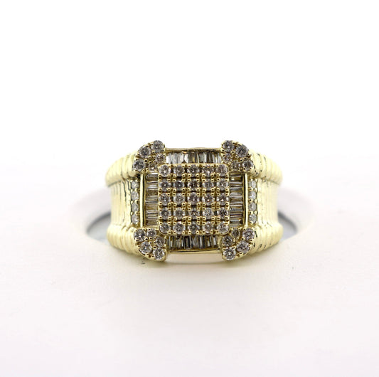 10K Yellow Gold 0.95CT Square Bagg/RD Mens Ring