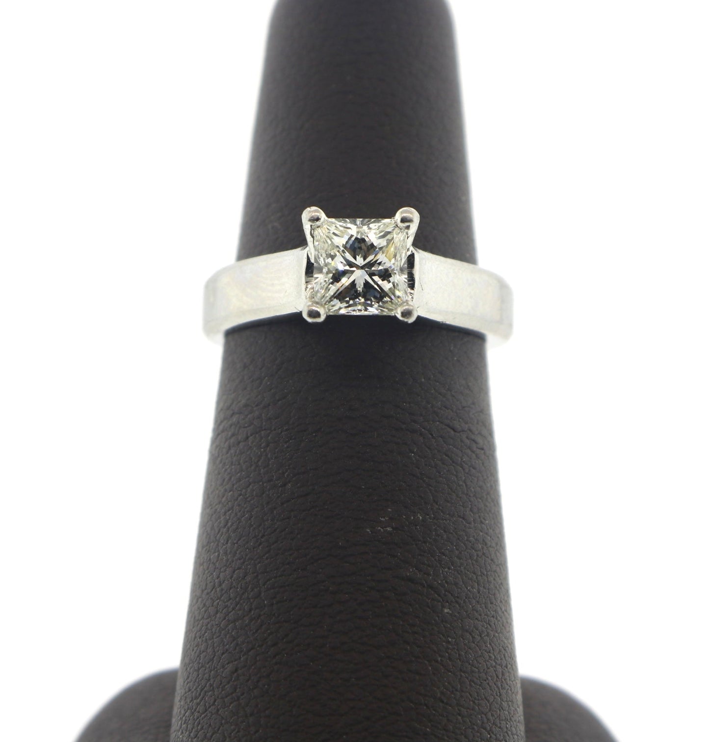 0.98CT PRN VS2 Platinum Set Heavy Mounting