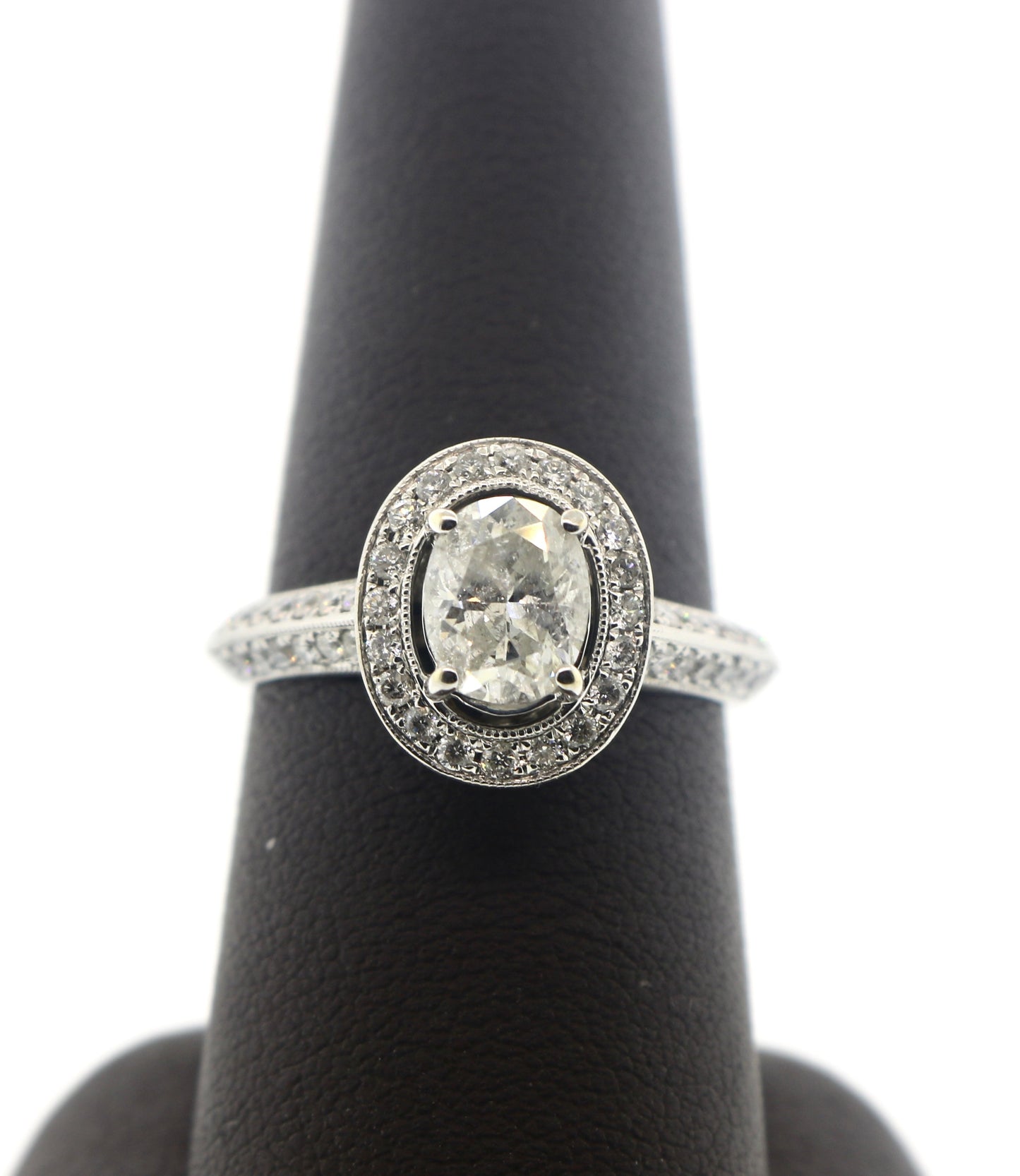 18K 1.02/2CTW Oval Halo Ring