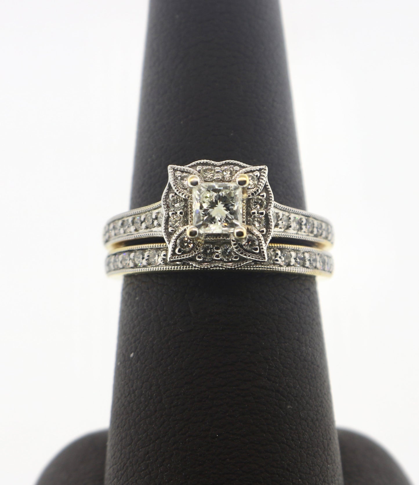 14K Yellow Gold 0.50/1.40CT PR/RD 2 Piece Ring Set