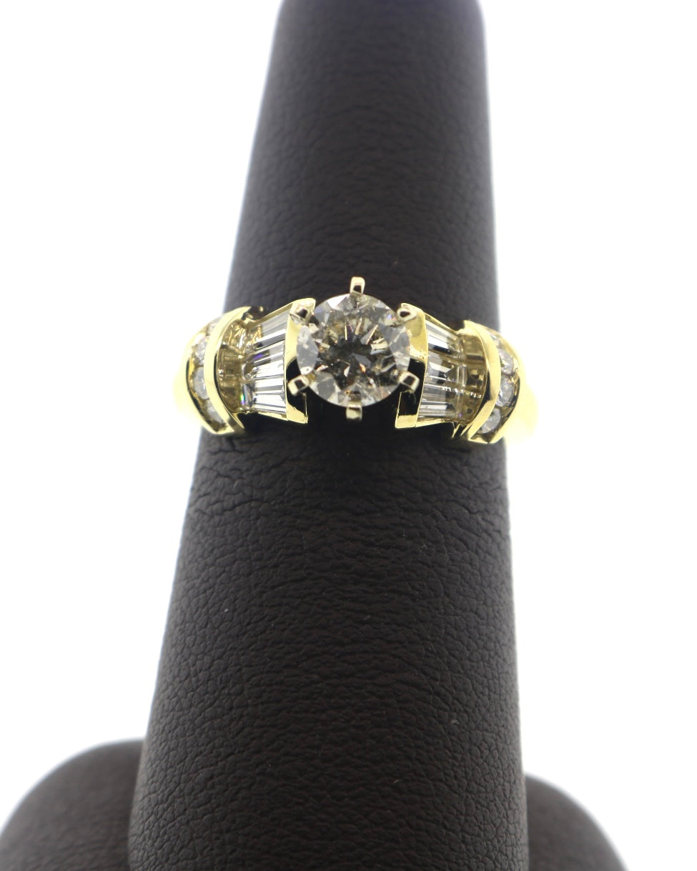 14K Yellow Gold 0.81/0.35CT RD?Bagg 5.1 Grams Ring