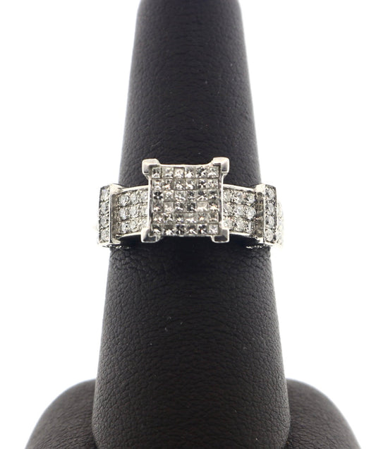 14K White Gold 1.67CT Prong/RD Diamond Ring