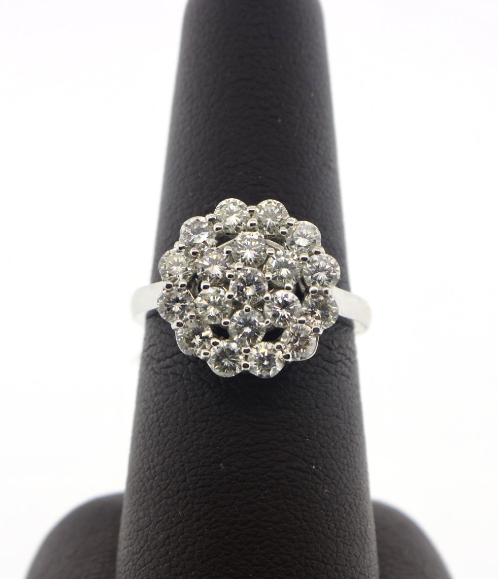 18K White Gold 2.25CTW RDS Flower Ring