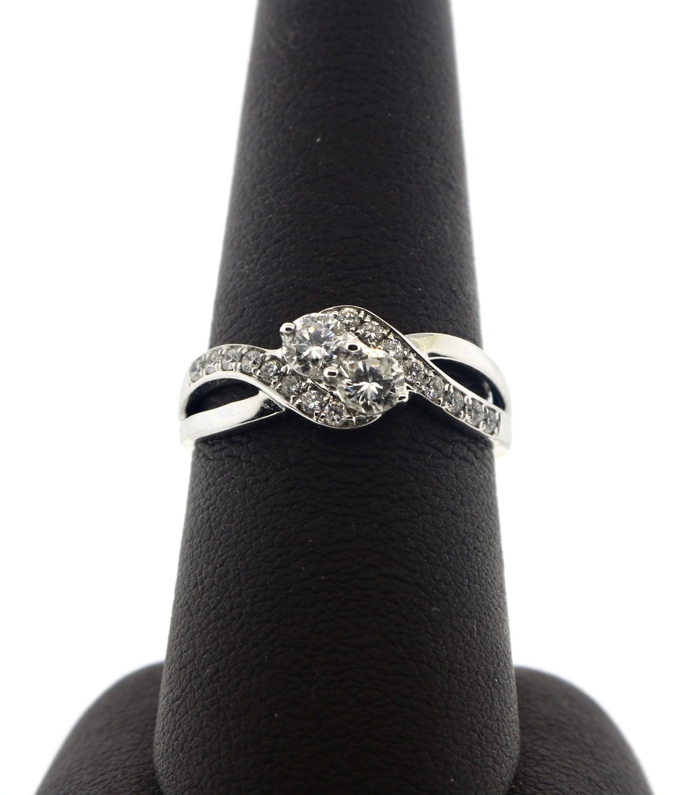 10K White Gold 1/5CT CNT 5/8CTW 2 RD Diamond Ring